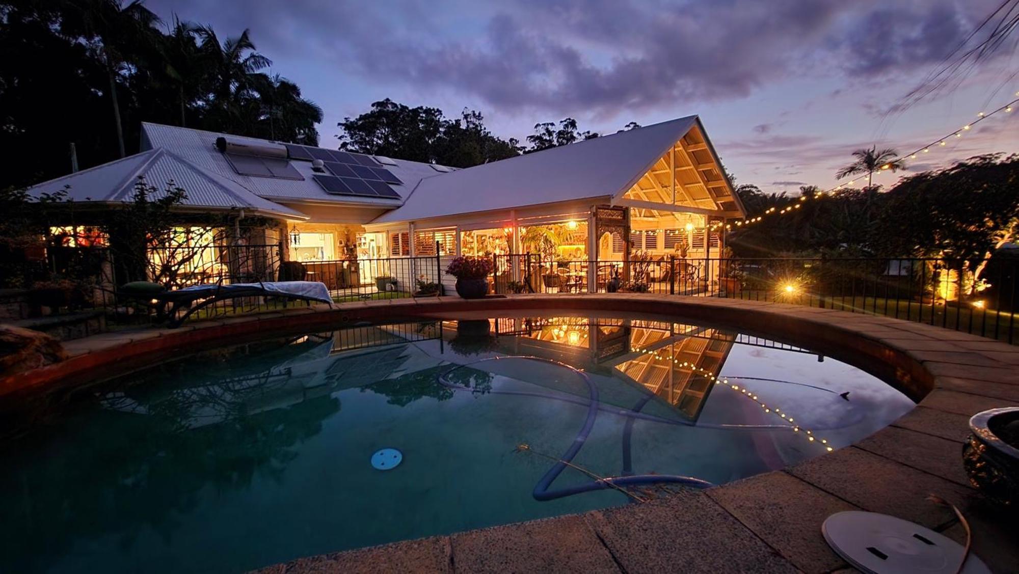 Noosa Valley Manor B&B Doonan ภายนอก รูปภาพ